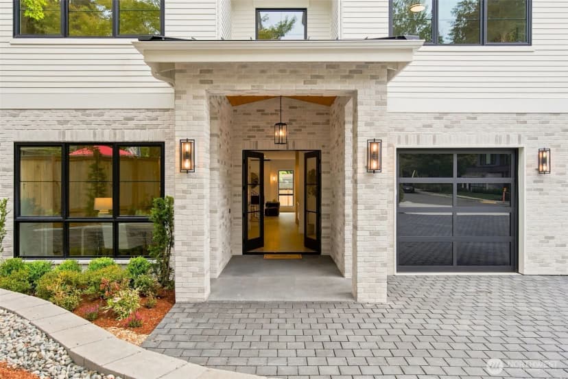 Property photo for 6702 123rd Avenue Ne, Kirkland