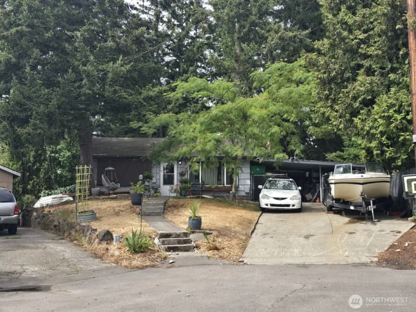 Property photo for 669 Pierce Court Ne, Renton