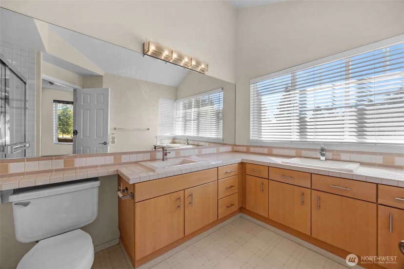 Property photo for 4714 Fairwood Boulevard Ne #601, Tacoma photo 26