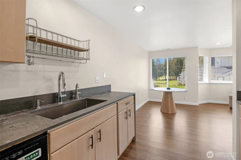 Property photo for 4714 Fairwood Boulevard Ne #601, Tacoma photo 10