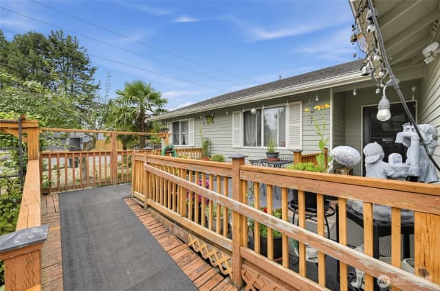 Property photo for 11606 Se 219th Place, Kent photo 3