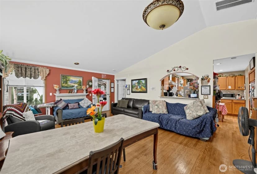 Property photo for 11606 Se 219th Place, Kent photo 14