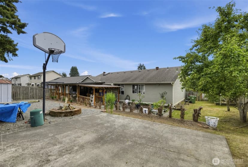 Property photo for 11606 Se 219th Place, Kent photo 17