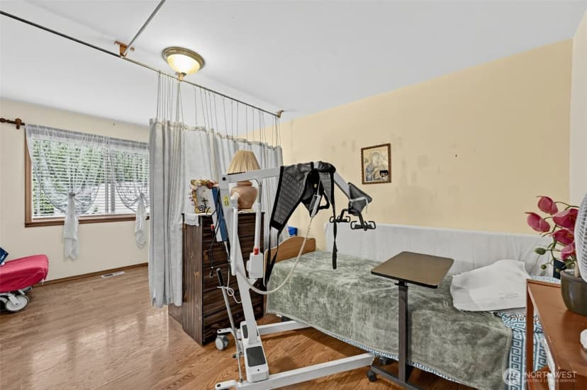 Property photo for 11606 Se 219th Place, Kent photo 12