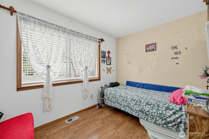 Property photo for 11606 Se 219th Place, Kent photo 11