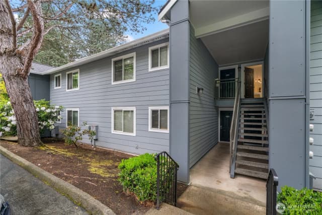 Property photo for 12618 100th Lane Ne #j248, Kirkland photo 4