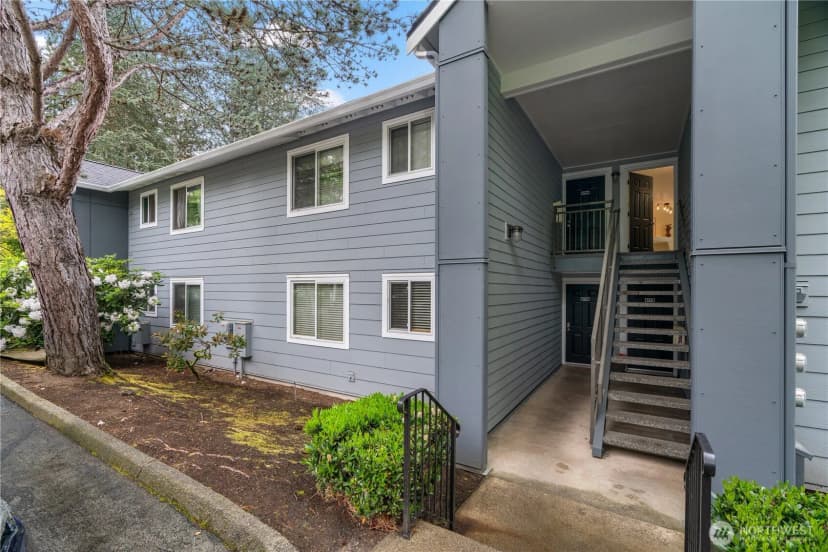 Property photo for 12618 100th Lane Ne #j248, Kirkland photo 4