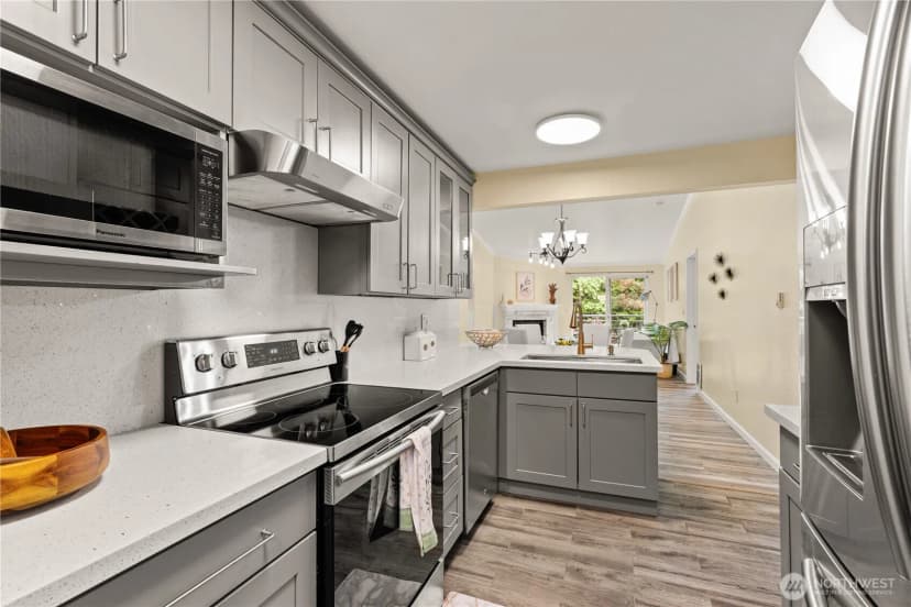 Property photo for 12618 100th Lane Ne #j248, Kirkland photo 15