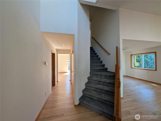 Property photo for 27721 145th Place Se, Kent photo 3