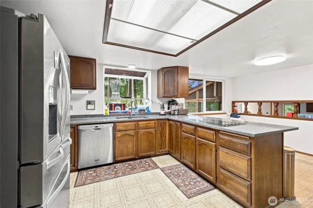 Property photo for 24615 61st Avenue Court E, Graham photo 2