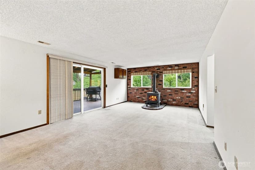 Property photo for 24615 61st Avenue Court E, Graham photo 6