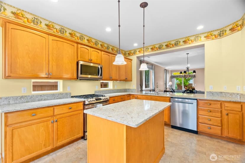 Property photo for 8654 Bainbridge Loop Ne, Olympia photo 11
