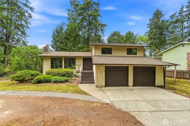 Property photo for 32343 227th Avenue Se, Kent photo 2