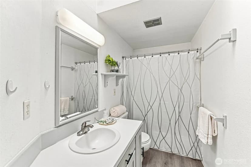 Property photo for 32343 227th Avenue Se, Kent photo 23