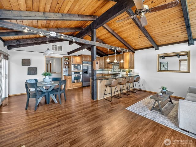 Property photo for 30478 227th Place Se, Black Diamond photo 5