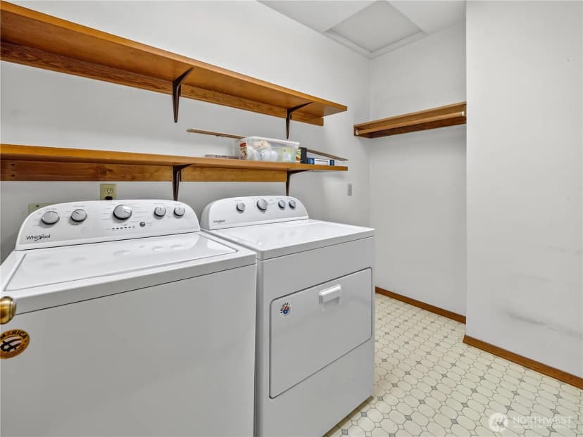 Property photo for 30478 227th Place Se, Black Diamond photo 28