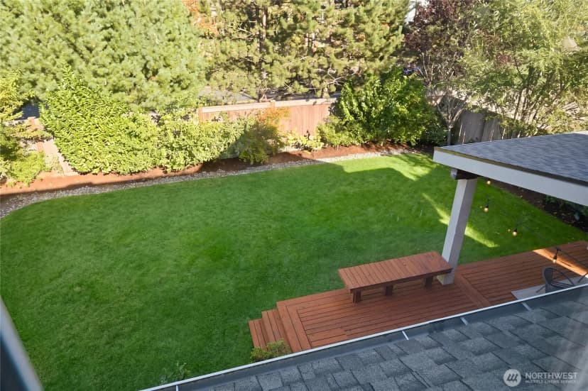 Property photo for 10702 240th Avenue Ne, Redmond photo 34