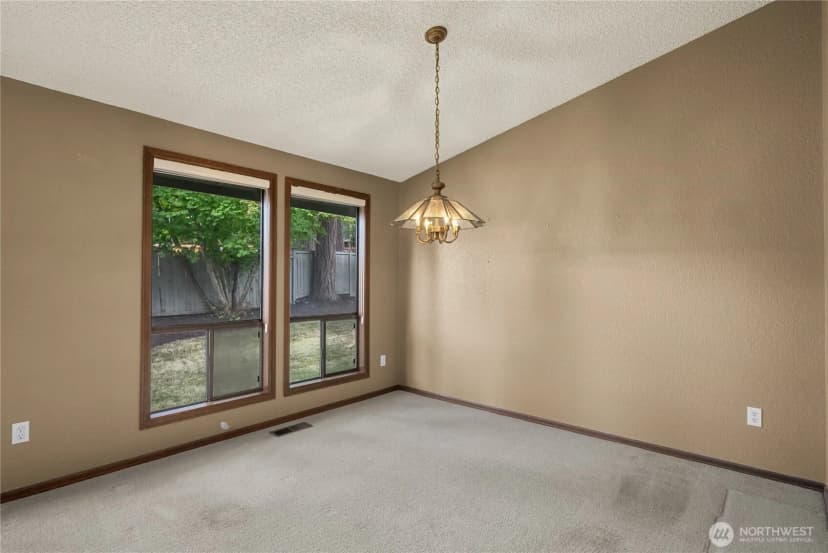 Property photo for 5108 60th Avenue Ct W, University Place photo 9