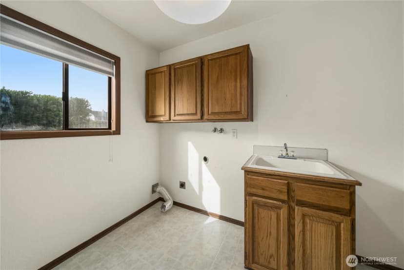 Property photo for 5108 60th Avenue Ct W, University Place photo 31