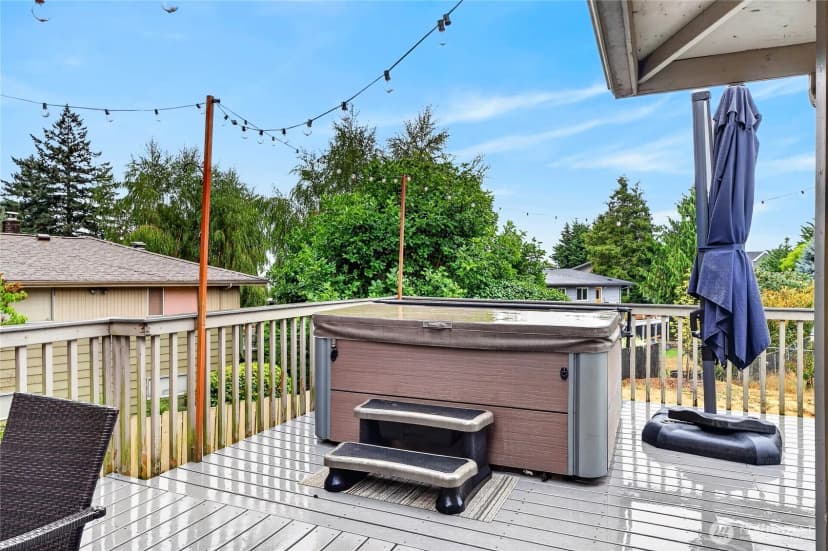 Property photo for 2315 Sw 118th Court, Burien photo 32