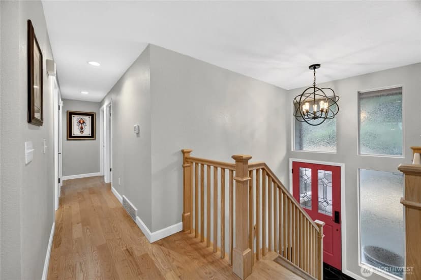 Property photo for 2315 Sw 118th Court, Burien photo 14