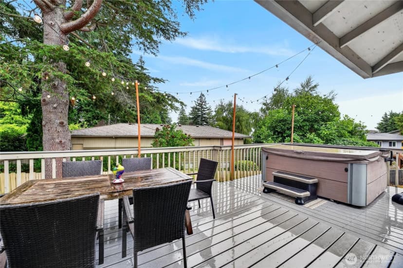 Property photo for 2315 Sw 118th Court, Burien photo 29