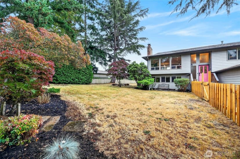 Property photo for 2315 Sw 118th Court, Burien photo 33