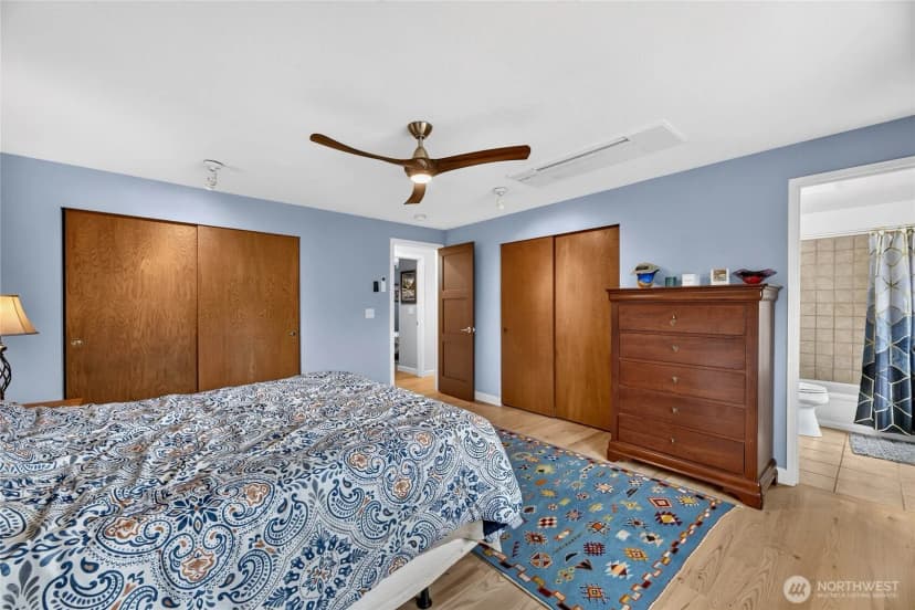 Property photo for 2315 Sw 118th Court, Burien photo 16