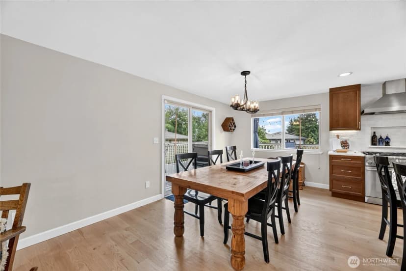 Property photo for 2315 Sw 118th Court, Burien photo 8