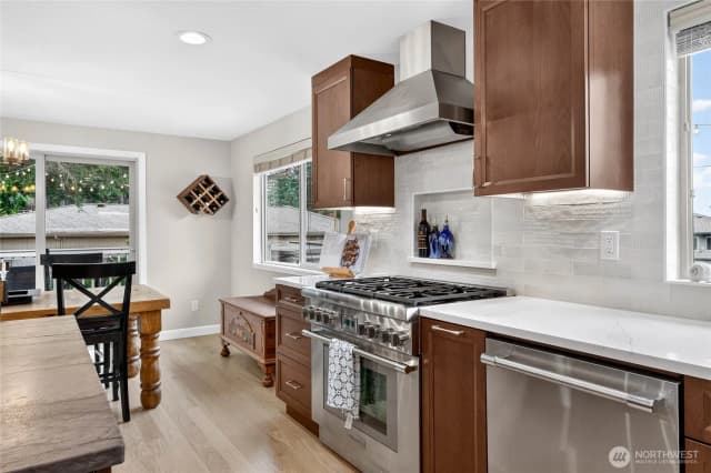 Property photo for 2315 Sw 118th Court, Burien photo 5