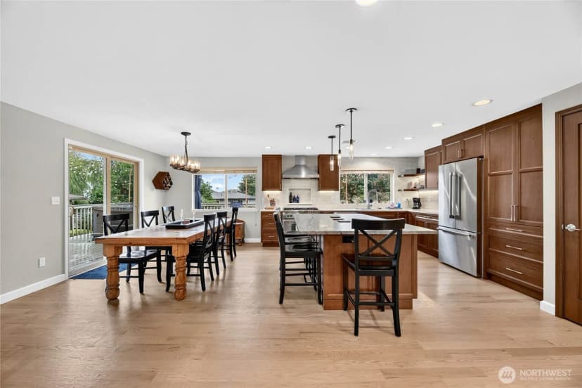 Property photo for 2315 Sw 118th Court, Burien photo 7