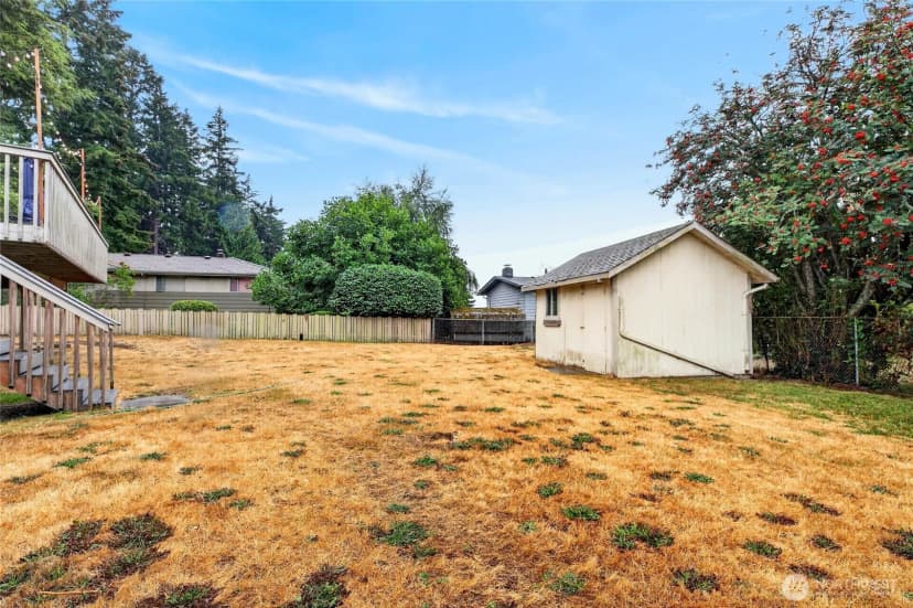 Property photo for 2315 Sw 118th Court, Burien photo 38