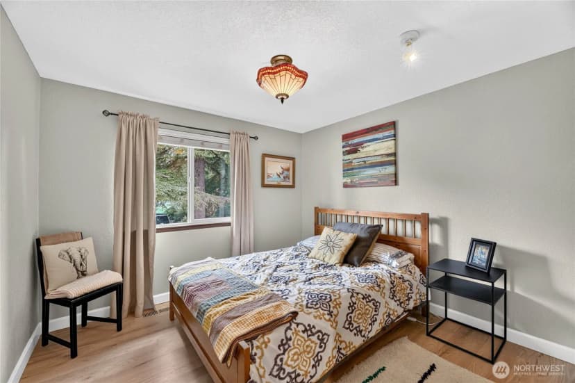 Property photo for 2315 Sw 118th Court, Burien photo 18
