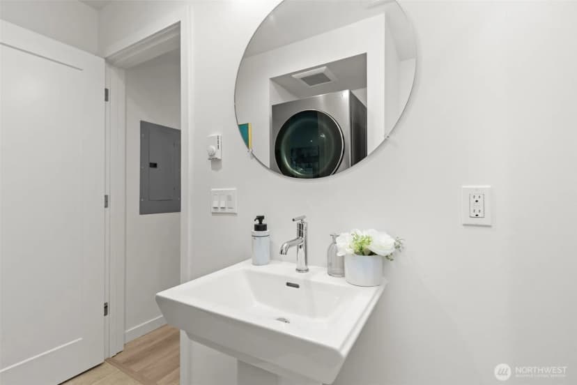 Property photo for 716 11th Avenue E #a, Seattle photo 22