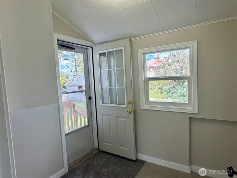 Property photo for 105 Se Pope Avenue, Wilbur photo 38