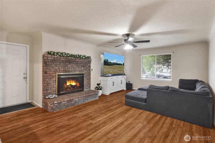 Property photo for 1390 Cedar Avenue, Marysville photo 3