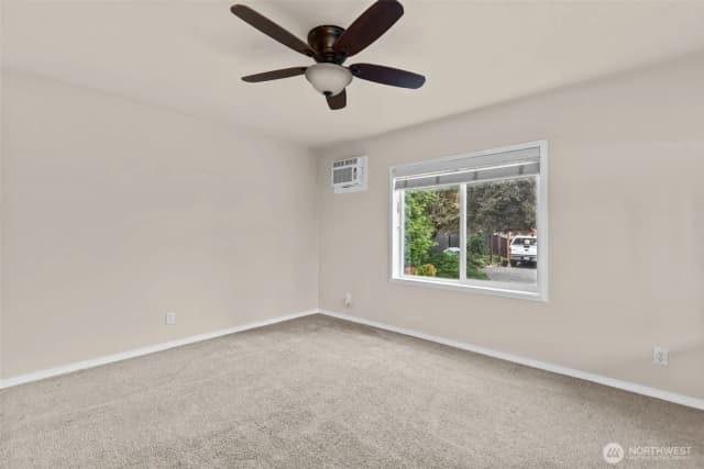 Property photo for 14322 Admiralty Way #12, Lynnwood photo 2
