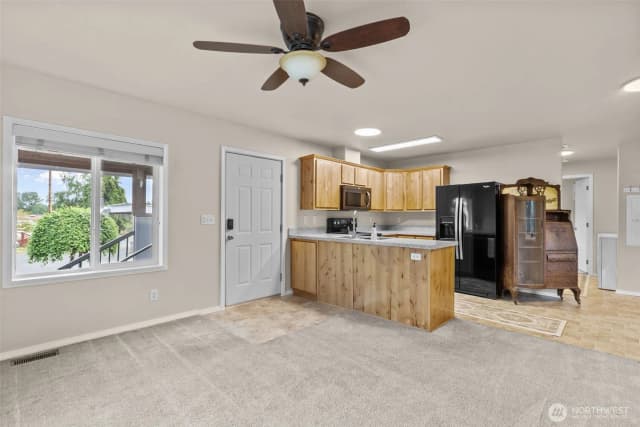 Property photo for 14322 Admiralty Way #12, Lynnwood photo 4