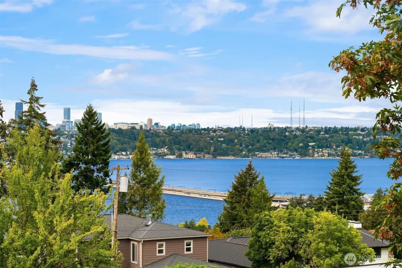 Property photo for 3045 71st Avenue Se, Mercer Island photo 38