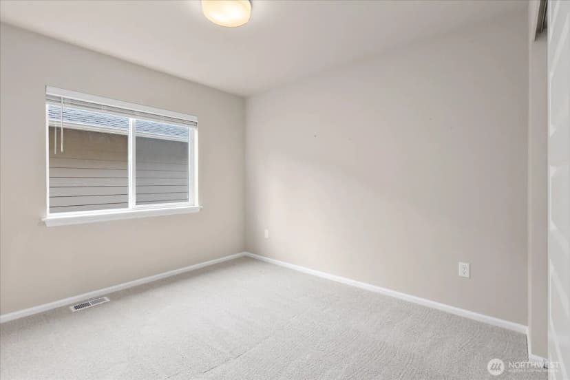 Property photo for 904 122nd Avenue Se, Lake Stevens photo 32