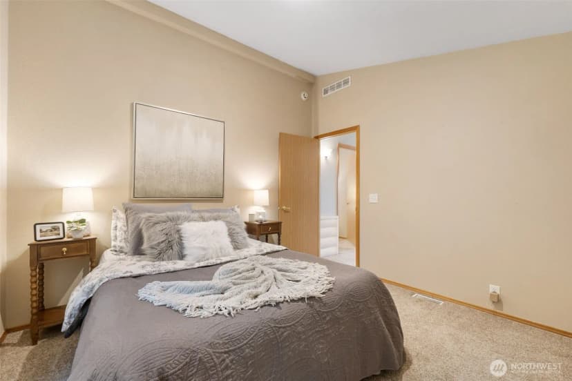 Property photo for 7021 Cliff Avenue Sw, Longbranch photo 20
