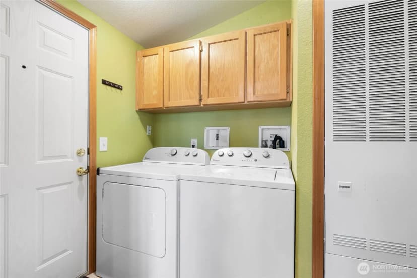 Property photo for 7021 Cliff Avenue Sw, Longbranch photo 15