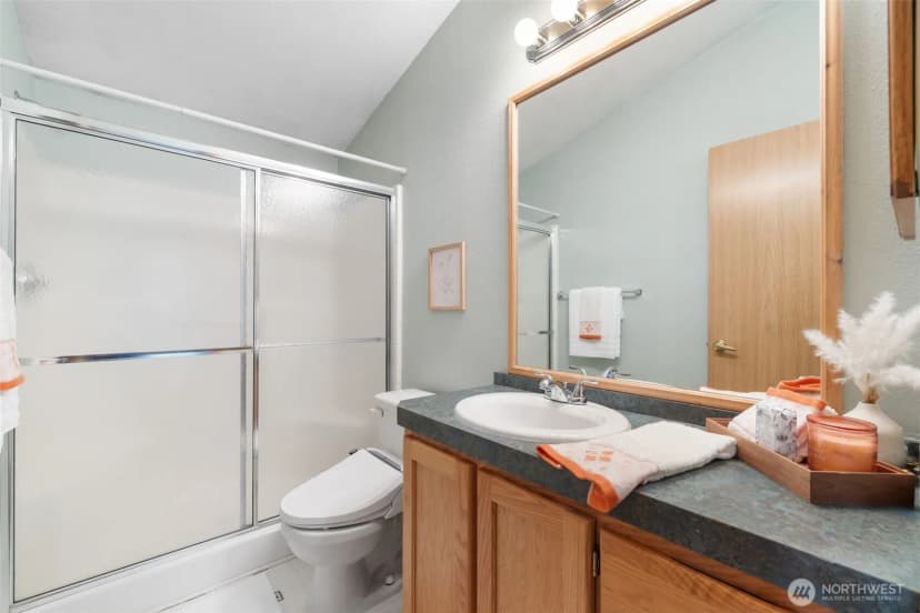 Property photo for 7021 Cliff Avenue Sw, Longbranch photo 21