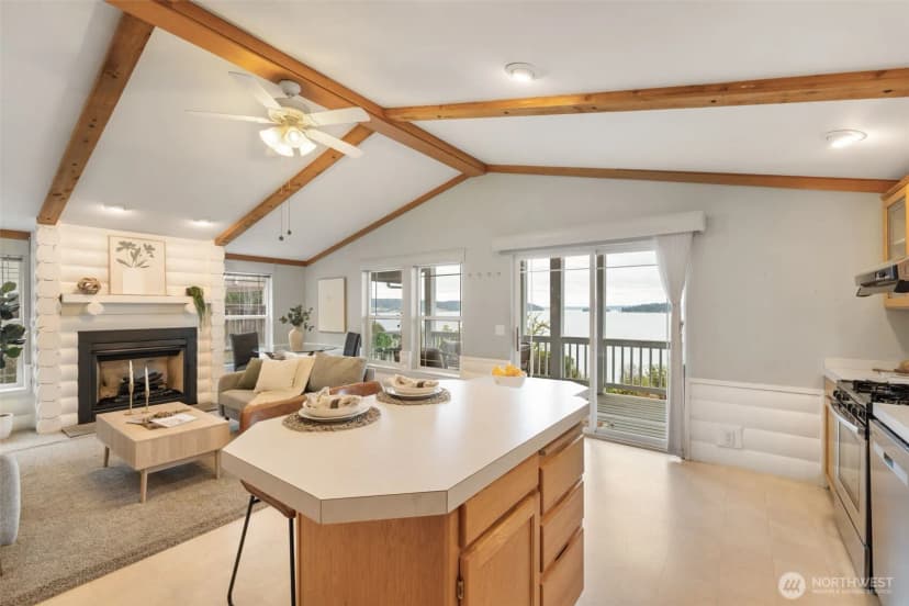 Property photo for 7021 Cliff Avenue Sw, Longbranch photo 13