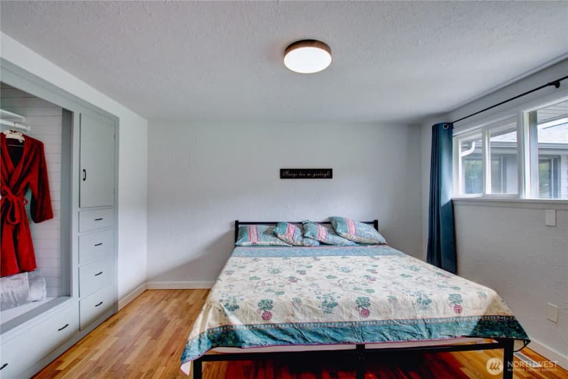 Property photo for 18824 Jolly Road, Burlington photo 14