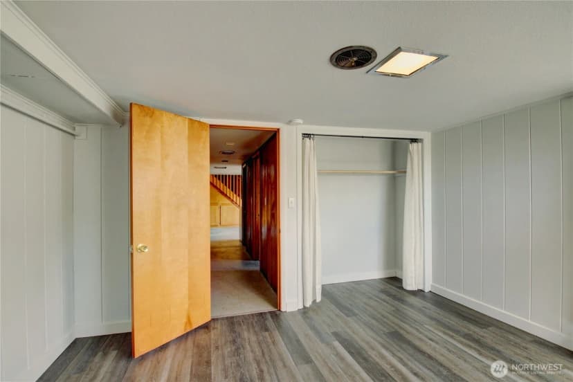 Property photo for 18824 Jolly Road, Burlington photo 25
