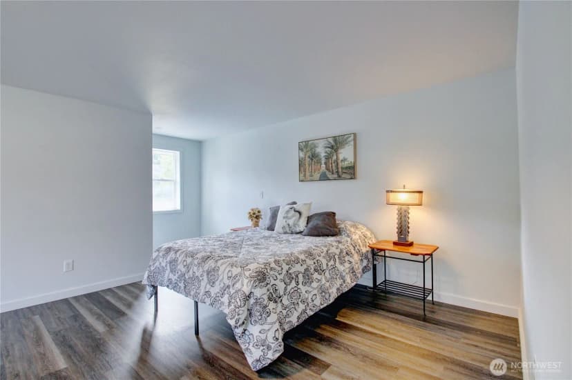 Property photo for 18824 Jolly Road, Burlington photo 17