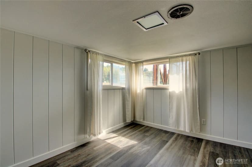 Property photo for 18824 Jolly Road, Burlington photo 26