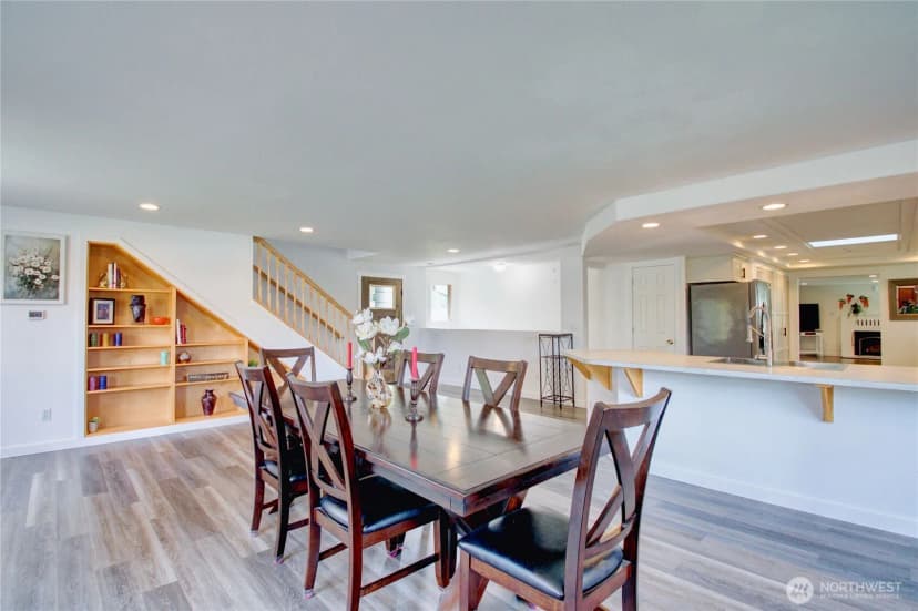 Property photo for 18824 Jolly Road, Burlington photo 7