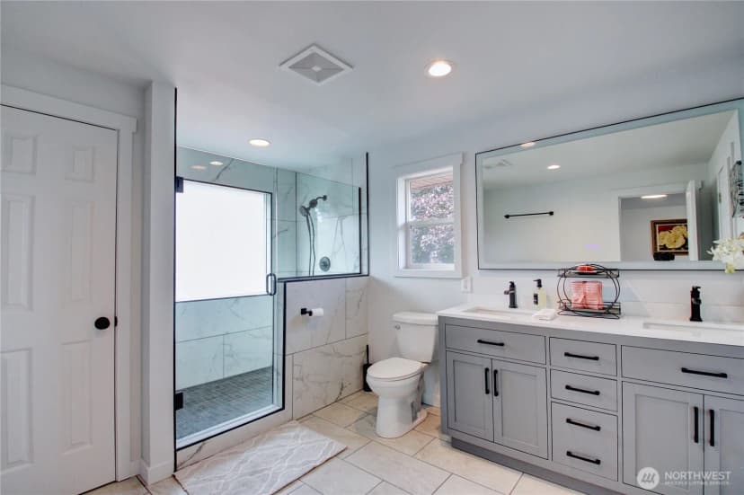 Property photo for 18824 Jolly Road, Burlington photo 18